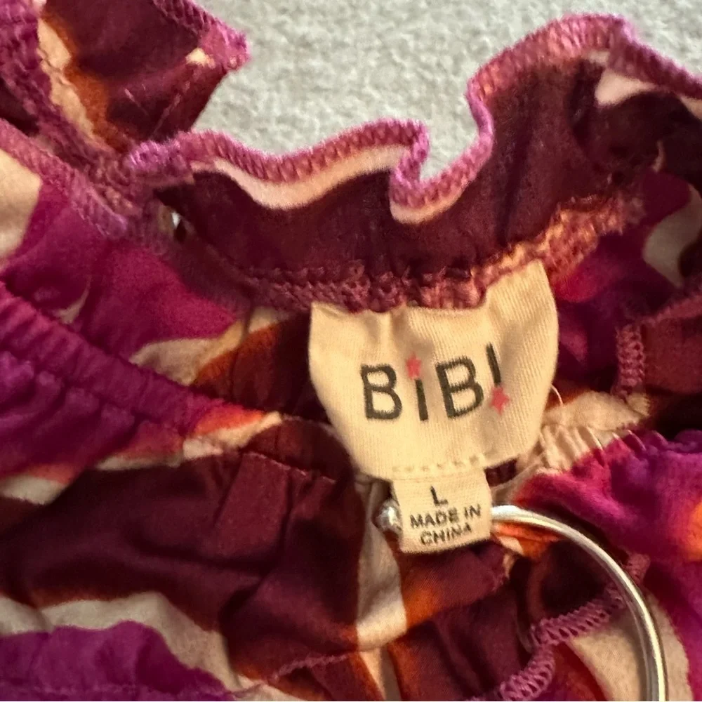 Bibi Showstopper Fuchsia Animal Print Flutter Sleeve Top size L - Picture 4 of 6